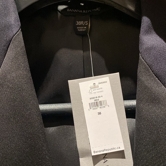 NWT Banana Republic, navy blue and black tuxedo jacket only, 38R Slim Fit - Picture 15 of 16